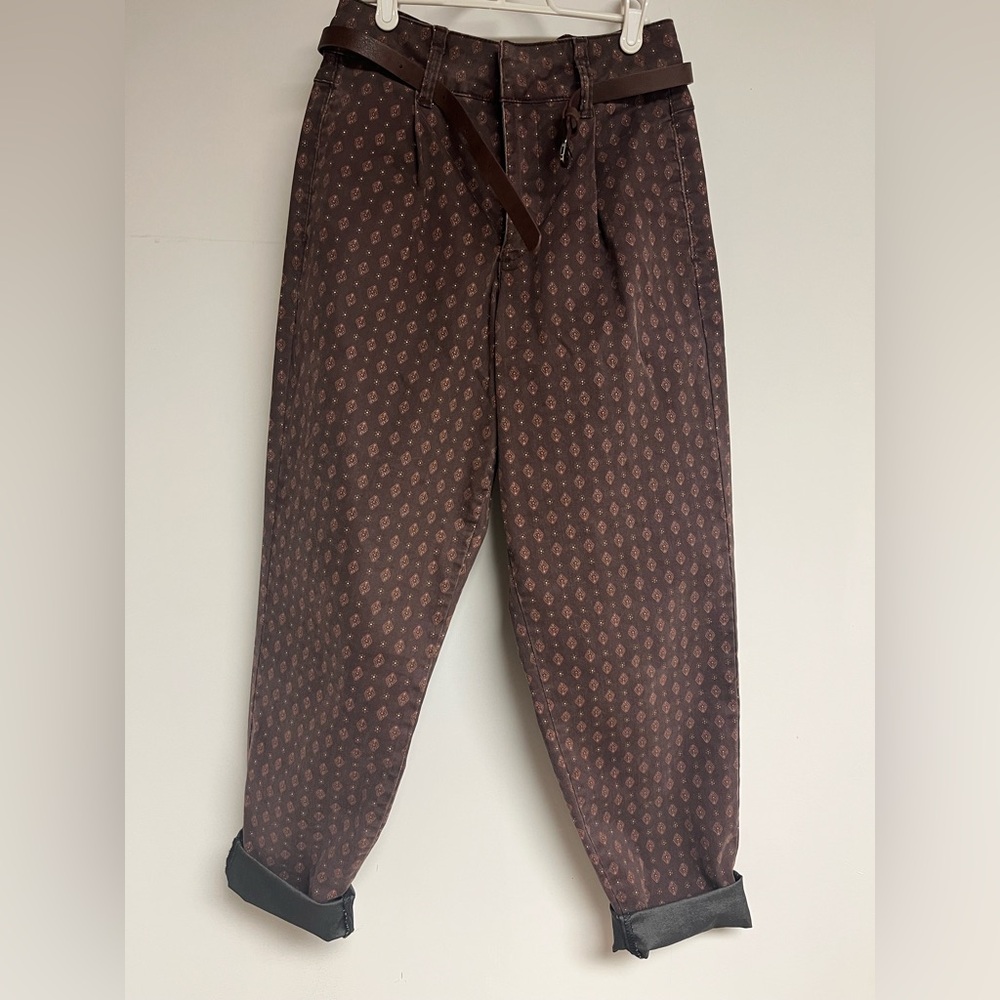 Brown Geometric Woman pants with Relaxed Fit